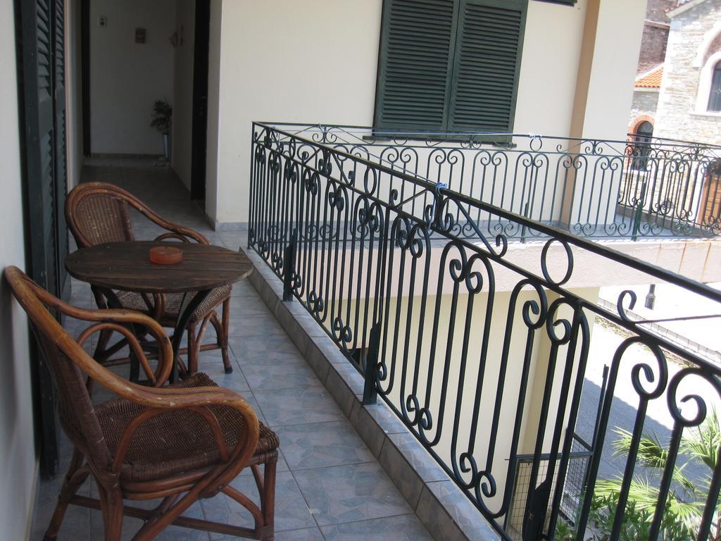 Gorgona Apartment Milina Ngoại thất bức ảnh